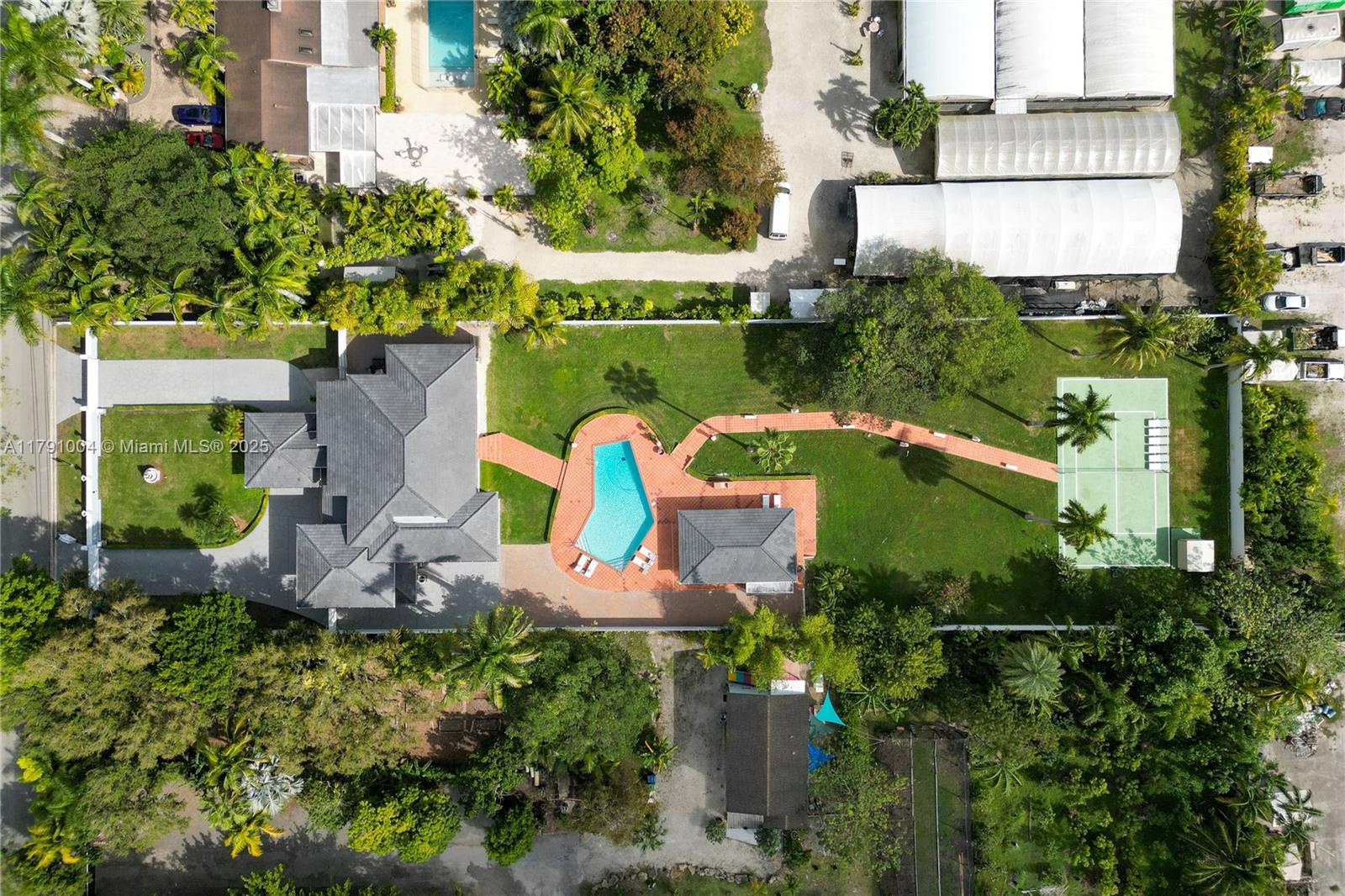 BIRD ROAD FARMSITES - Residential