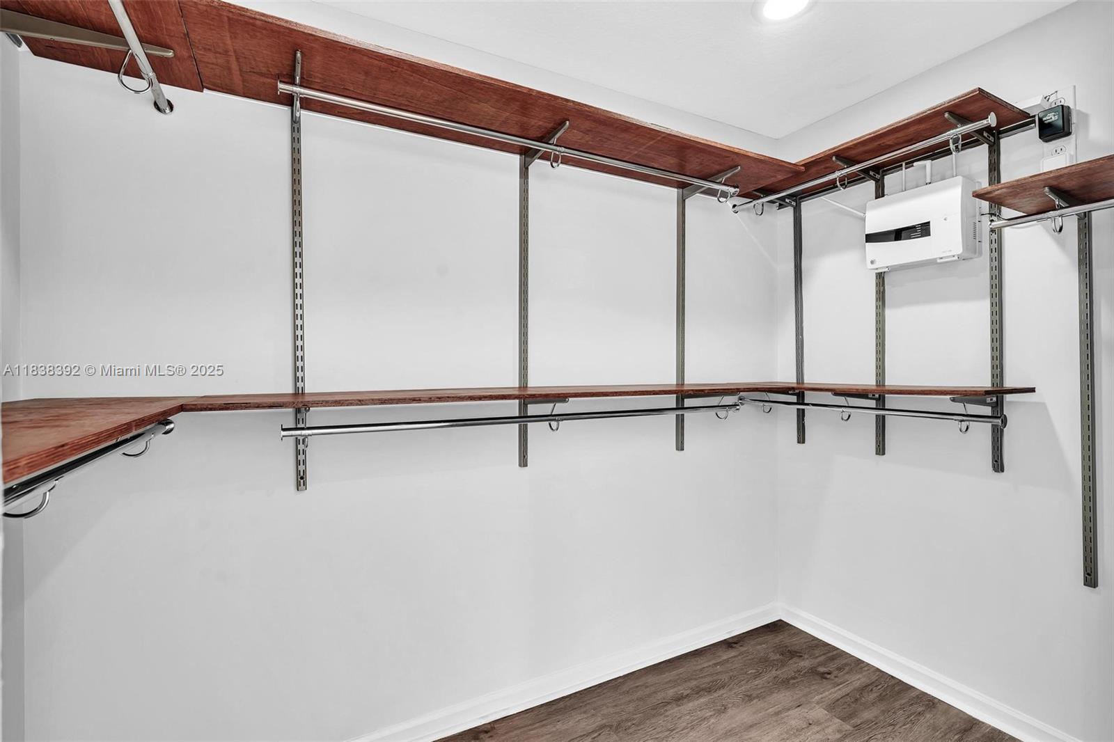 SECTOR 4 - Residential Lease