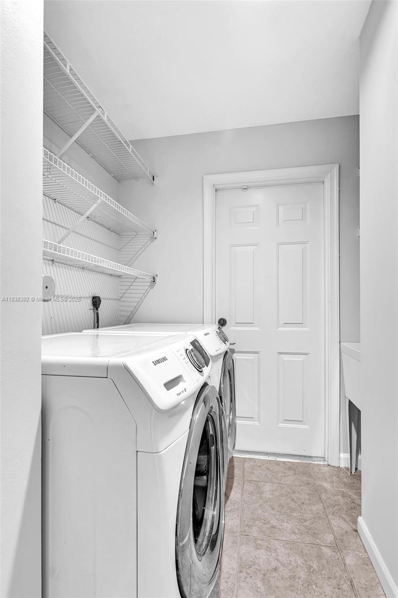 SECTOR 4 - Residential Lease