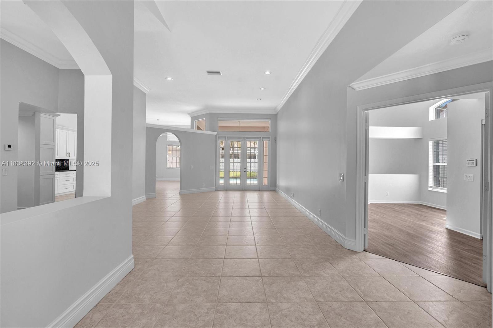 SECTOR 4 - Residential Lease