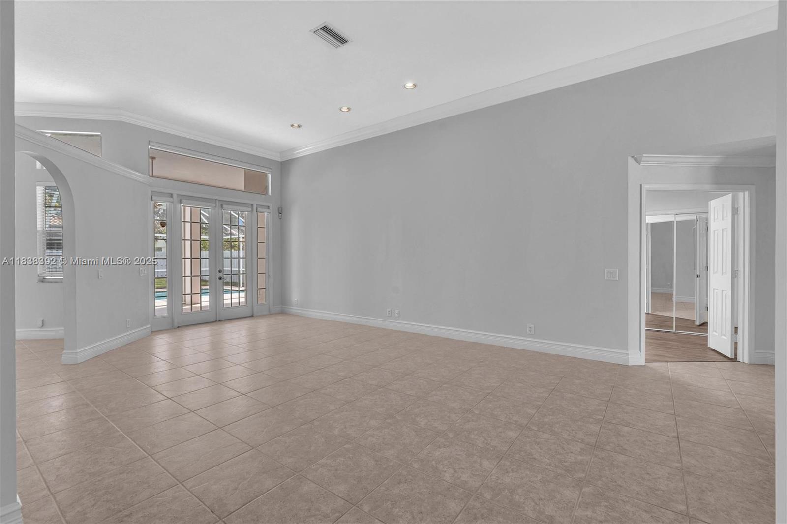 SECTOR 4 - Residential Lease