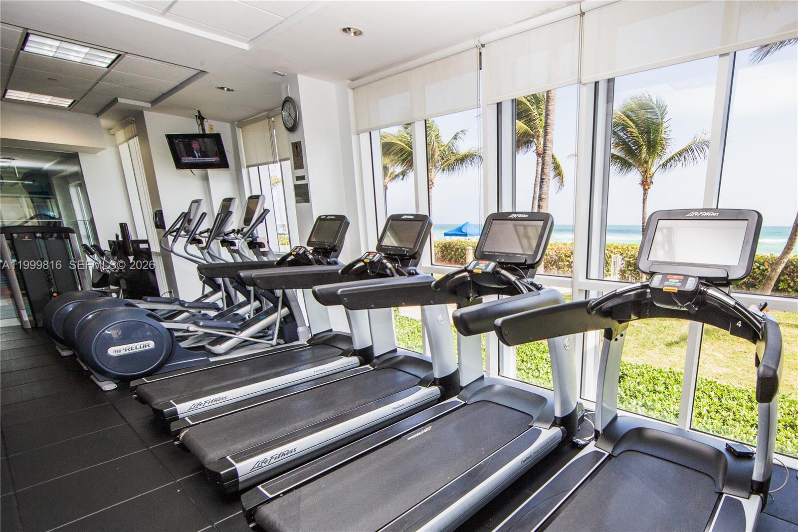 OCEANIA V CONDO - Residential