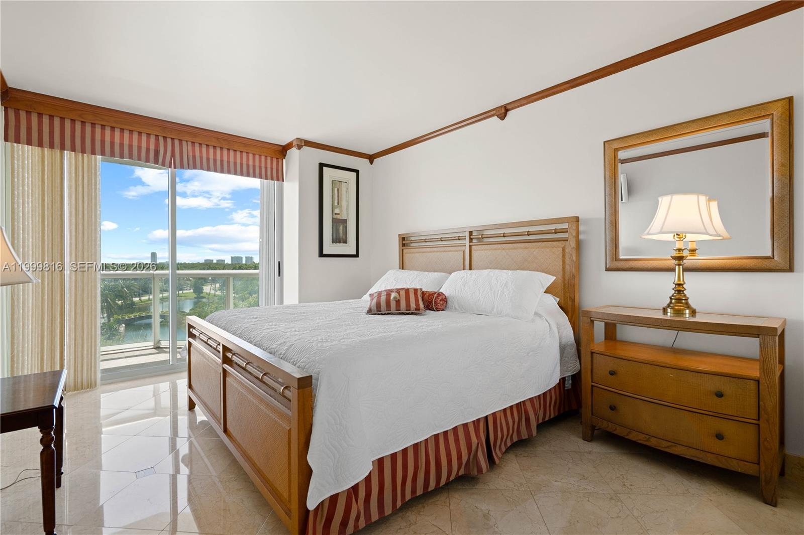 OCEANIA V CONDO - Residential