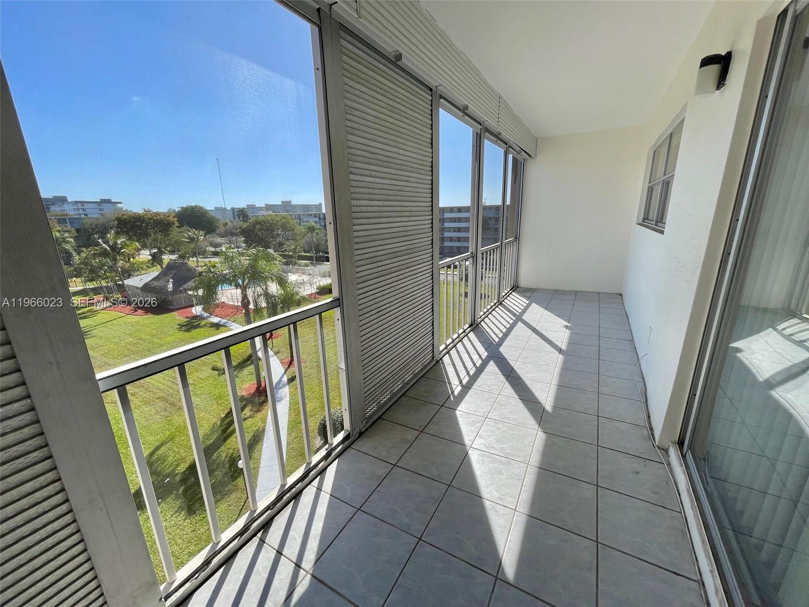 4700 Washington St 507