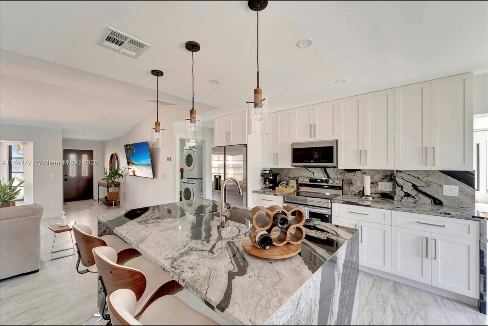 ENGLEWOOD GARDENS REPLAT - Residential