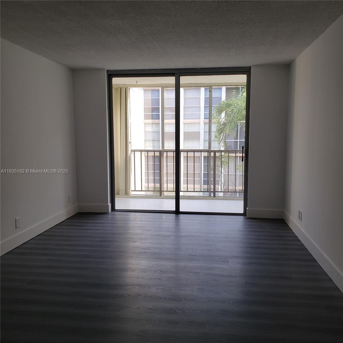851 Three Islands Blvd 314