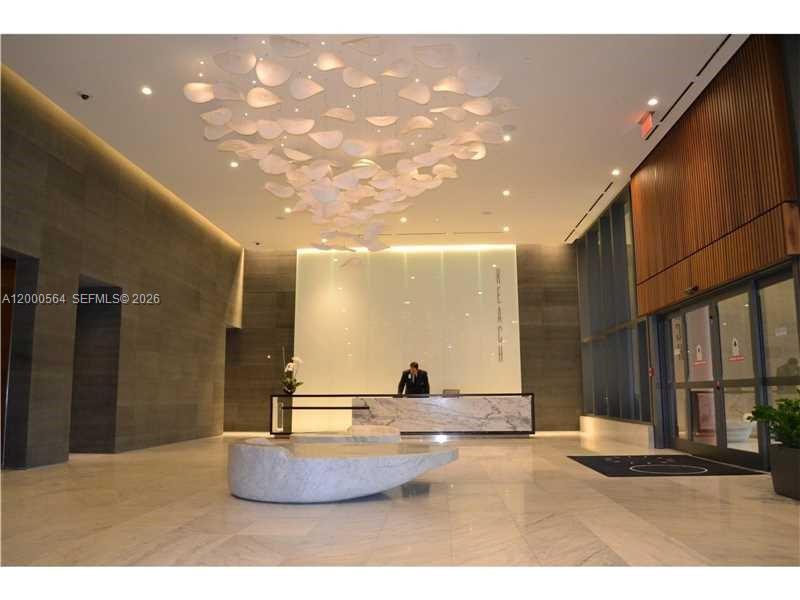 REACH CONDO - Residential