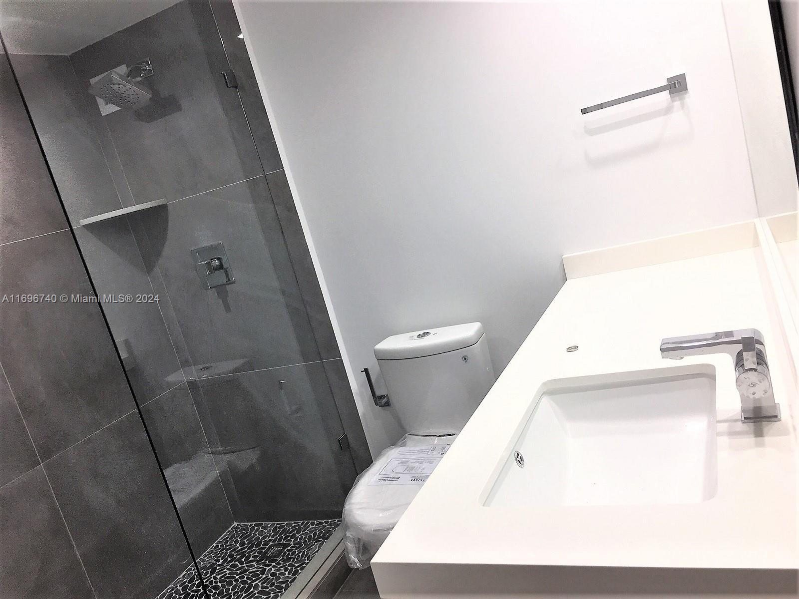 MIRADOR 1000 CONDO - Residential