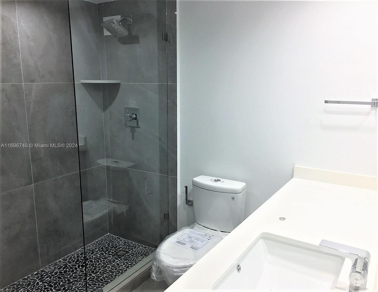MIRADOR 1000 CONDO - Residential