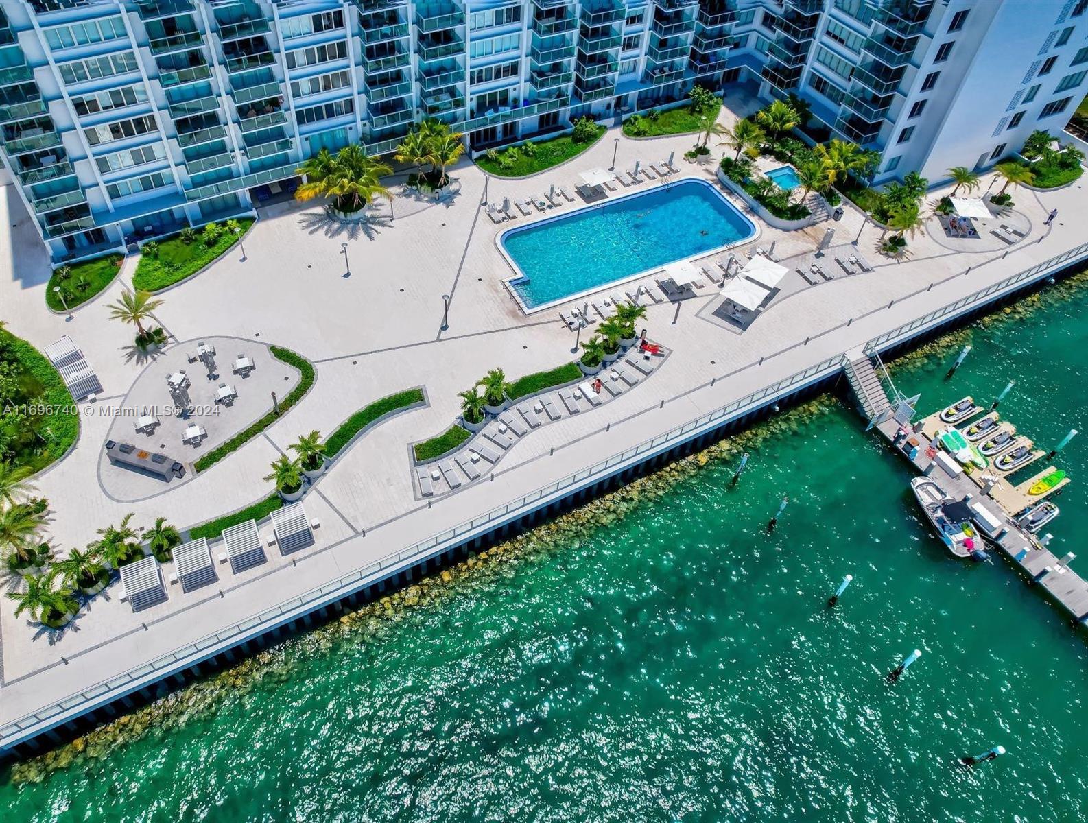 MIRADOR 1000 CONDO - Residential
