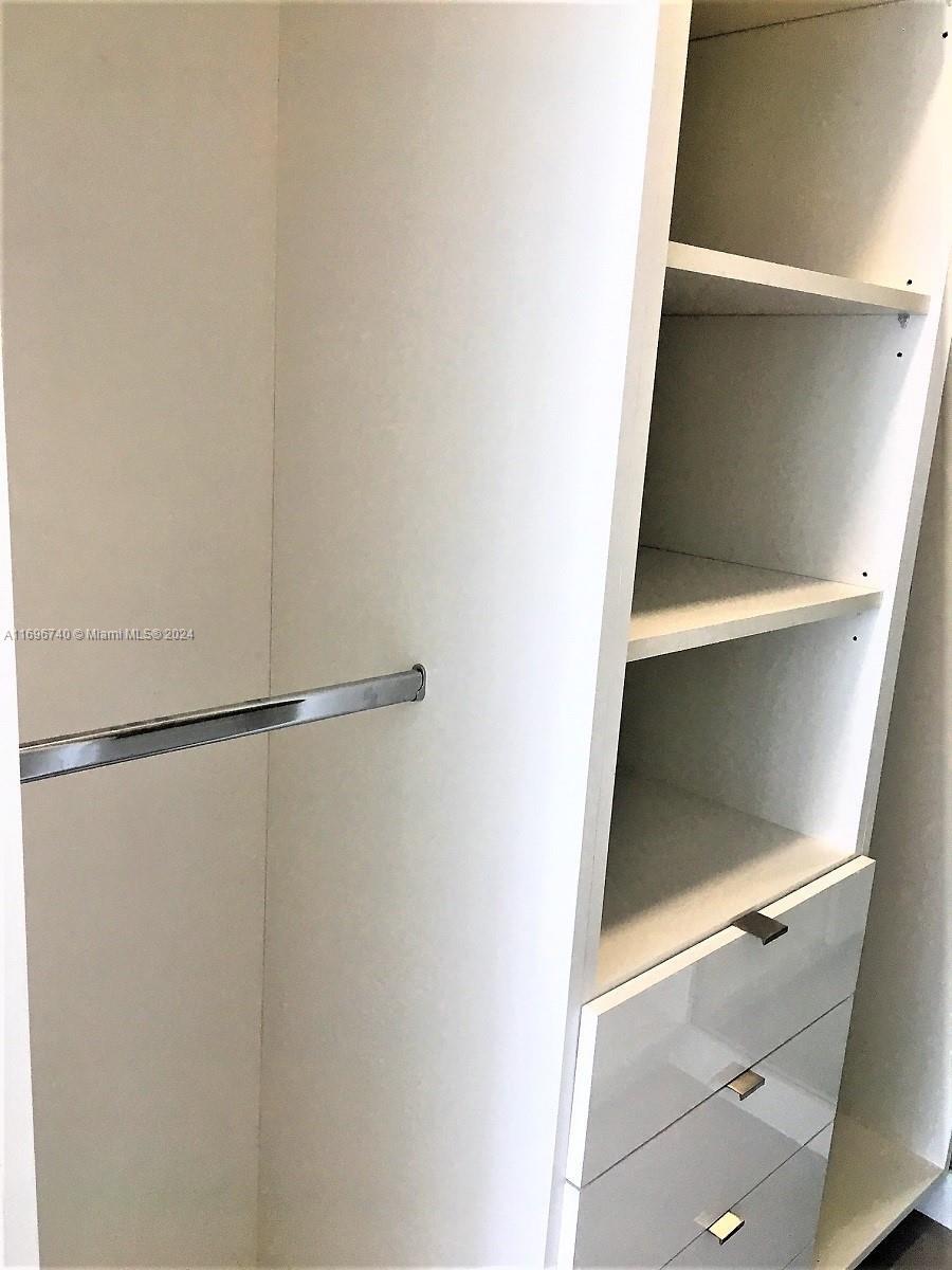 MIRADOR 1000 CONDO - Residential