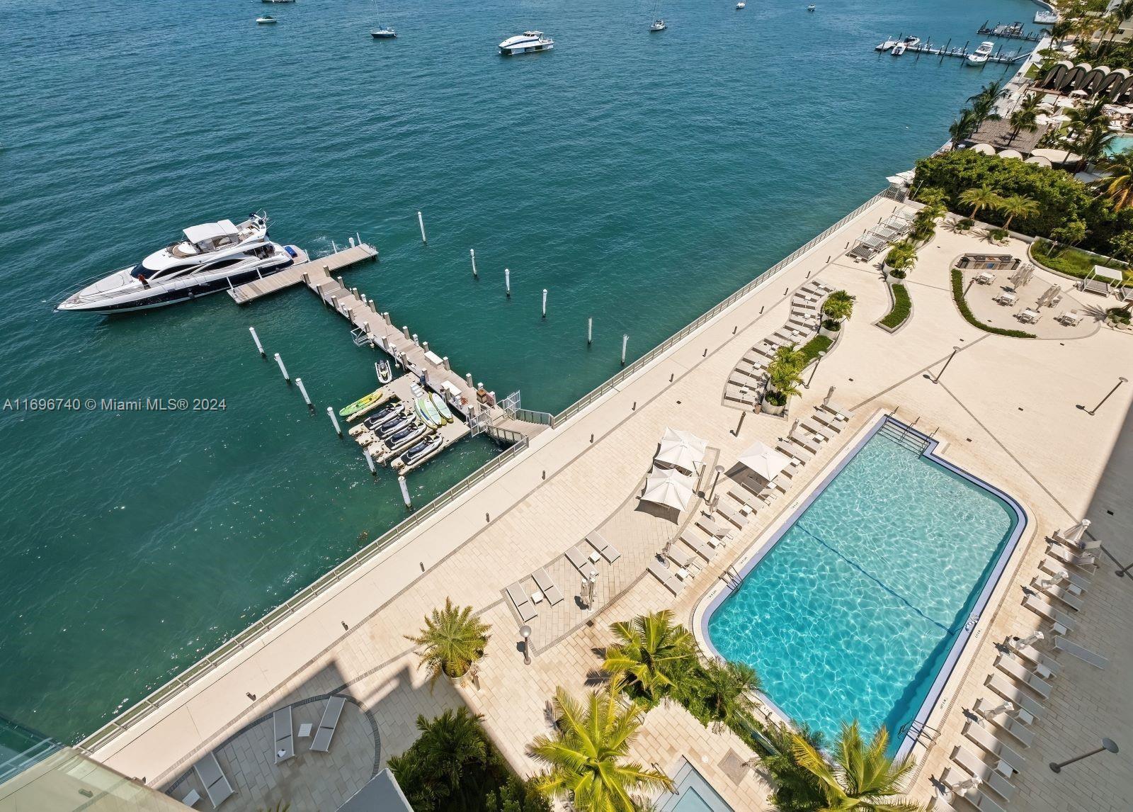 MIRADOR 1000 CONDO - Residential