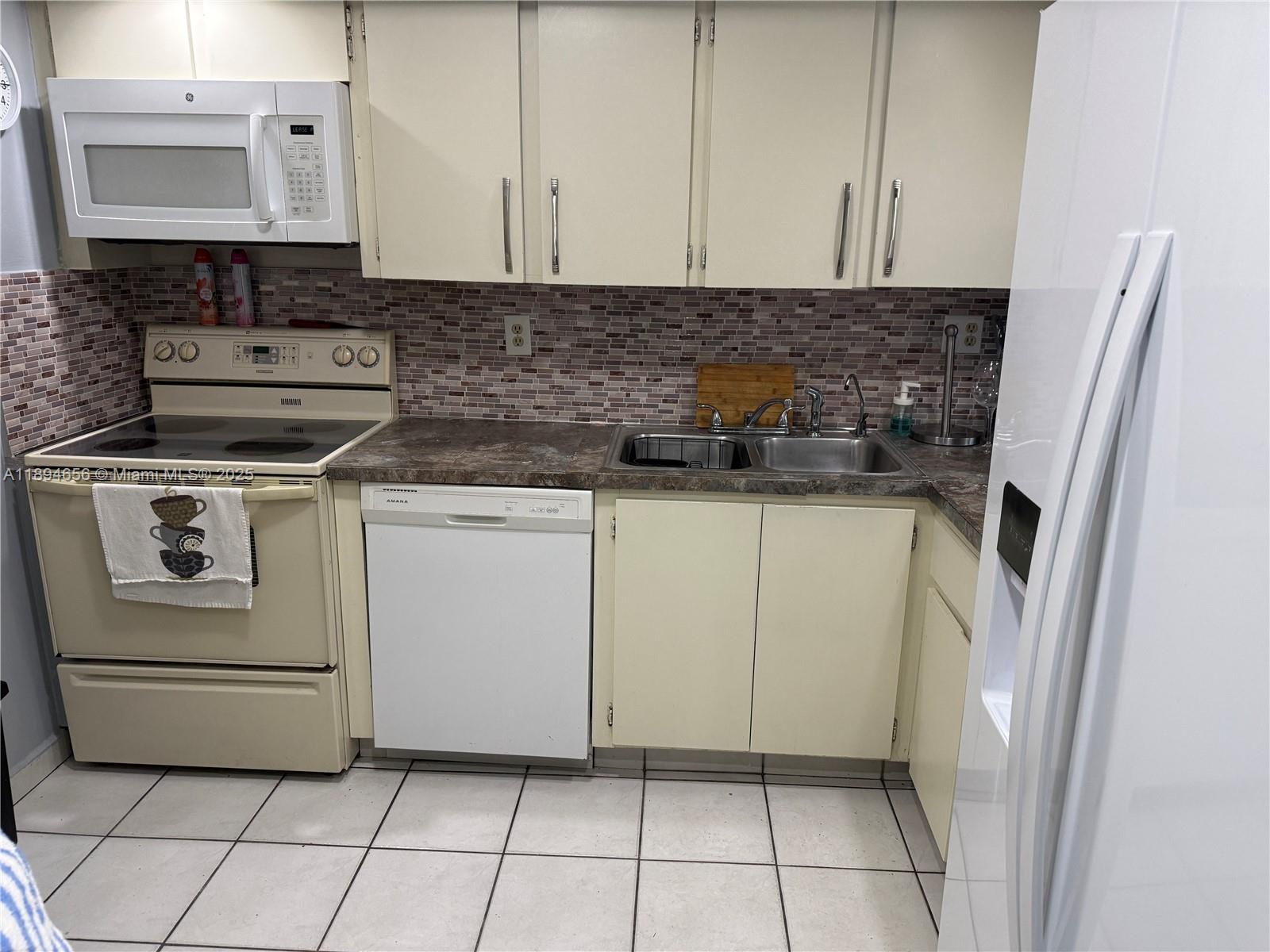 PINE LAKE VILLAGE CONDO - Residential Lease