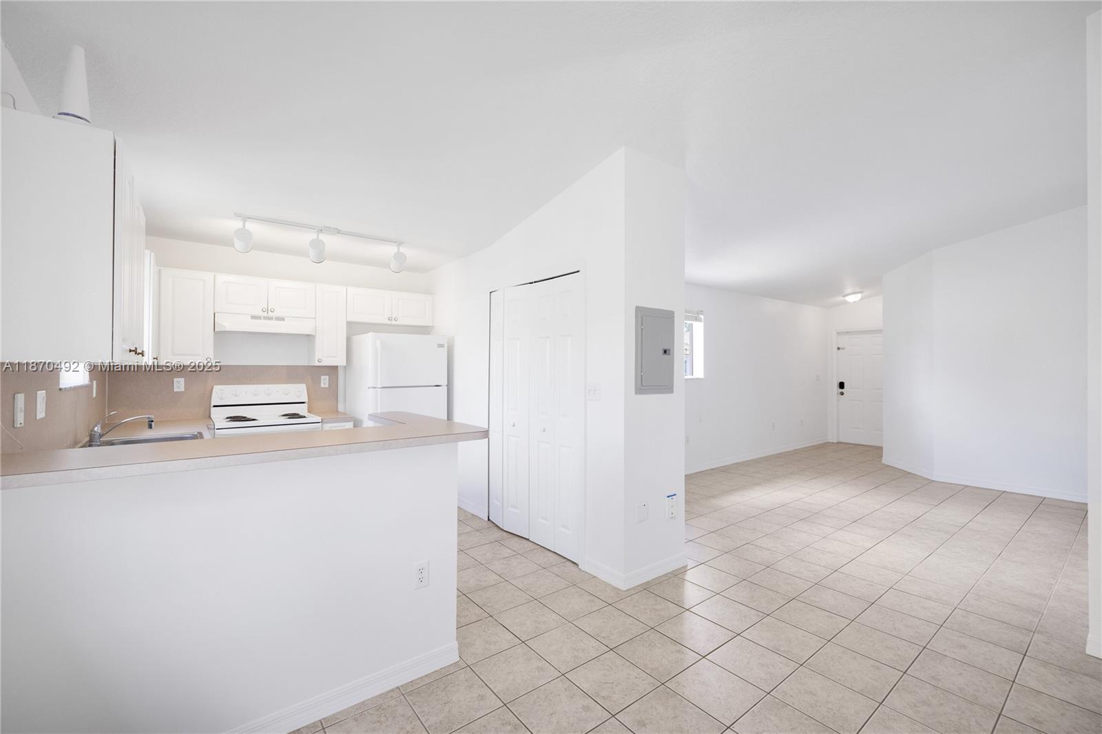 VENETIA GARDENS CONDO - Residential