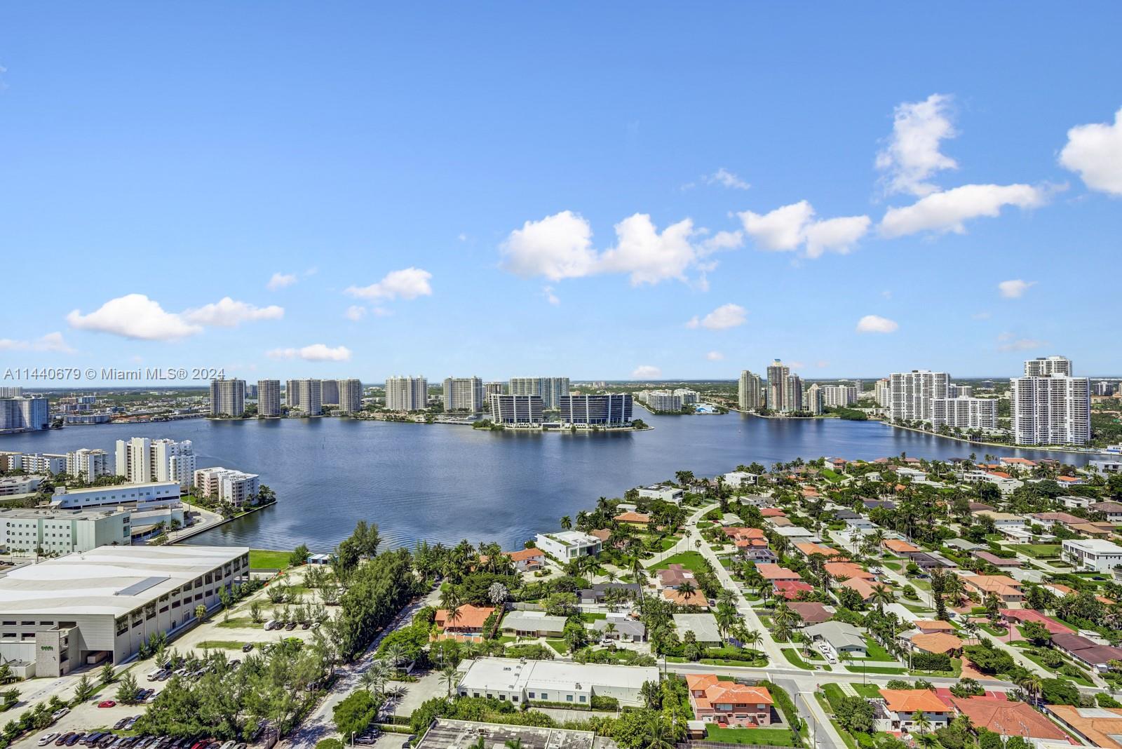 18555 COLLINS AVENUE COND - Residential