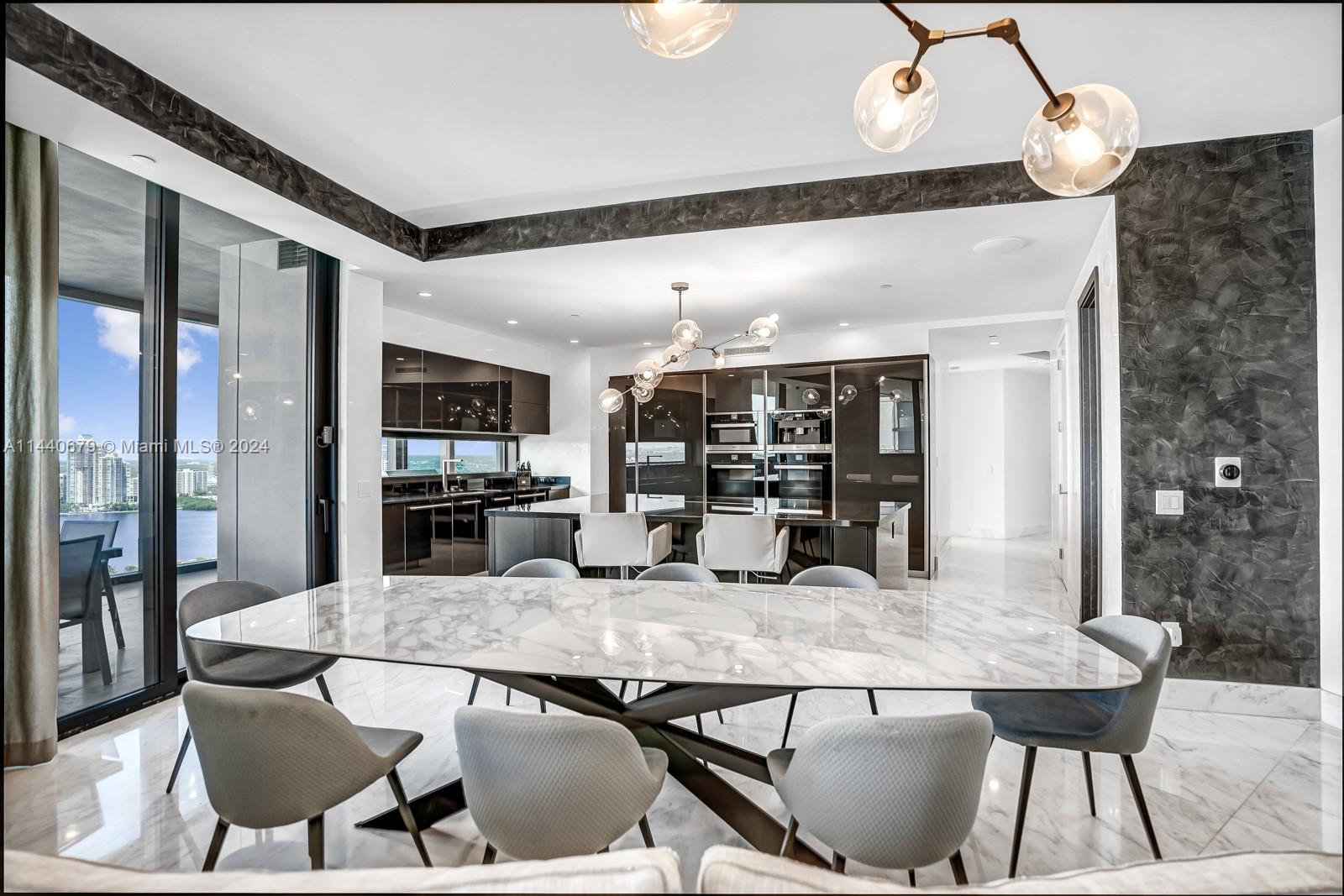 18555 COLLINS AVENUE COND - Residential