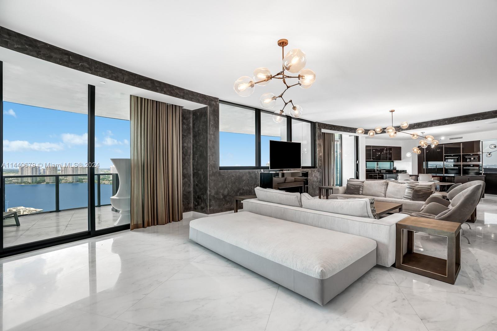 18555 COLLINS AVENUE COND - Residential