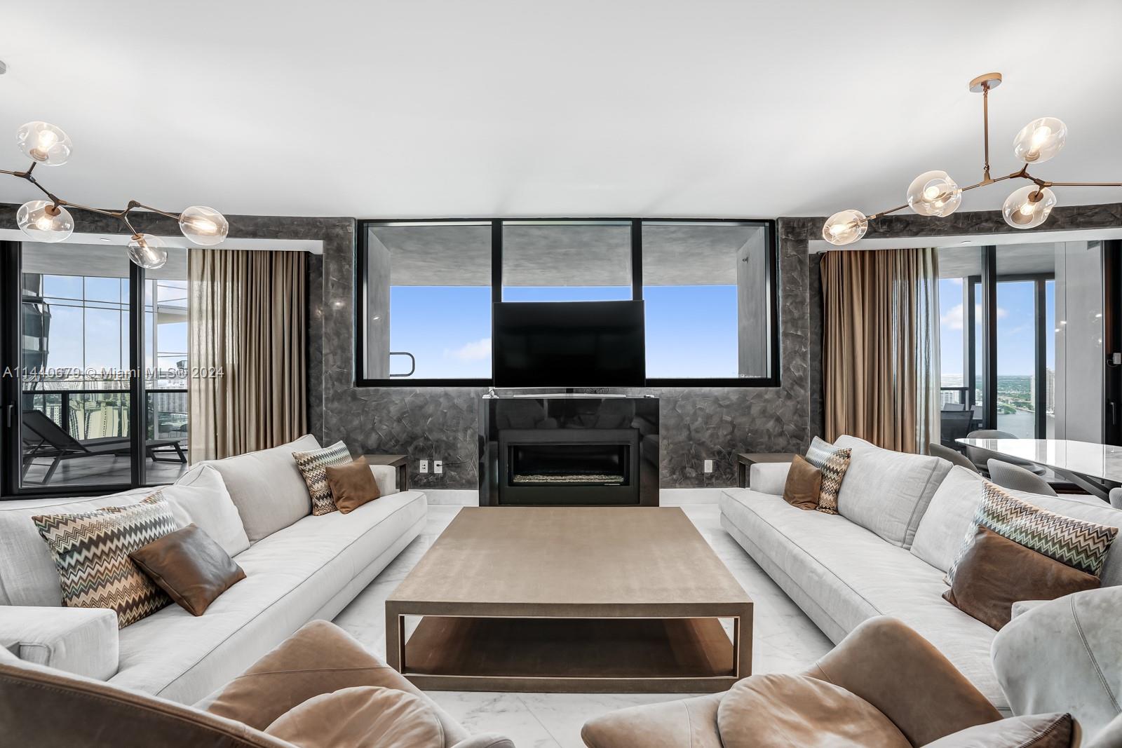 18555 COLLINS AVENUE COND - Residential