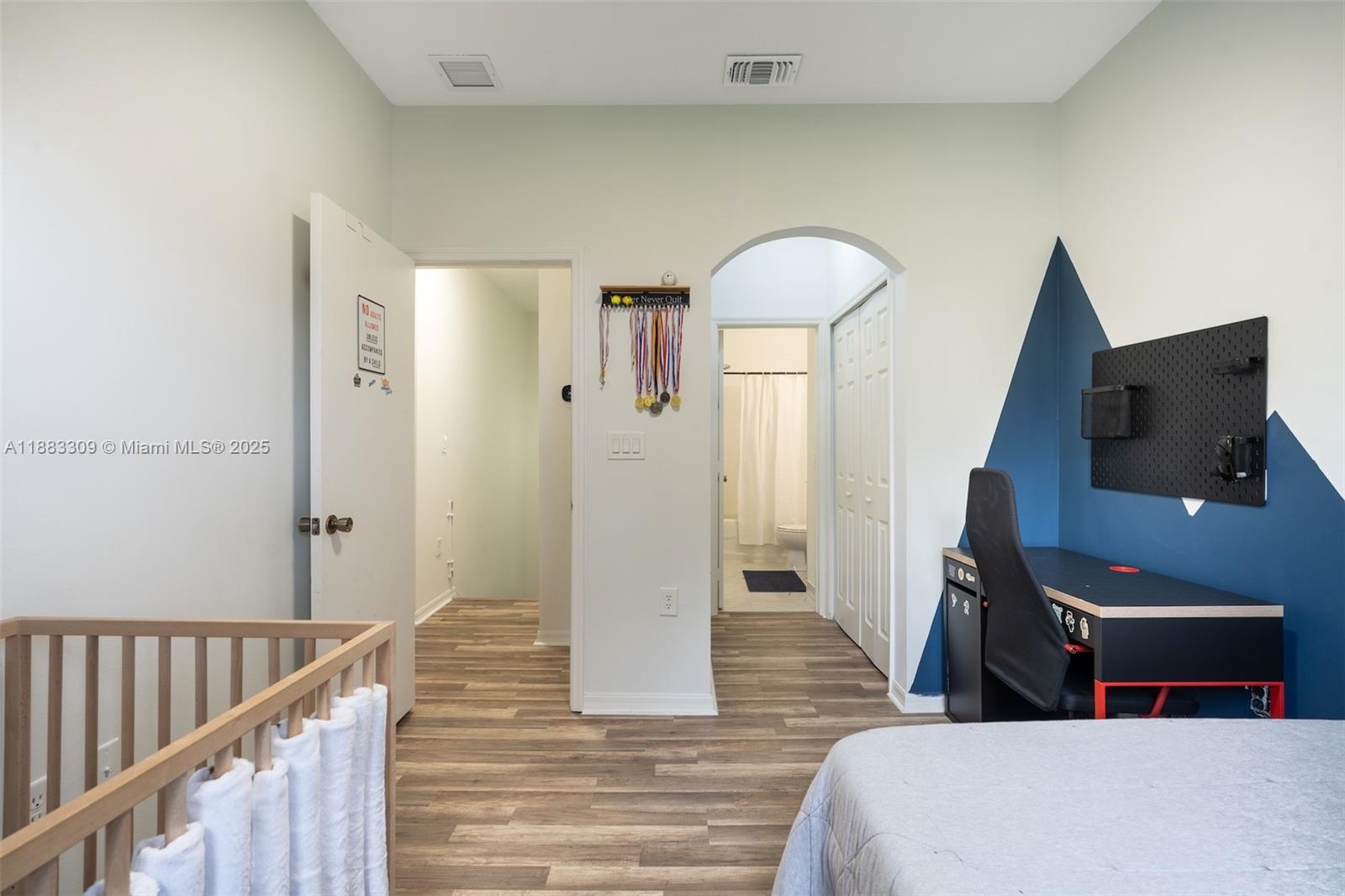 HAMPTON ISLES CONDO - Residential Lease