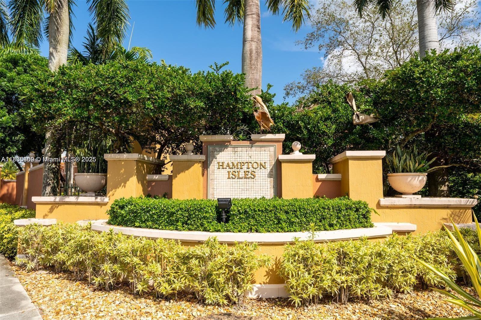 HAMPTON ISLES CONDO - Residential Lease