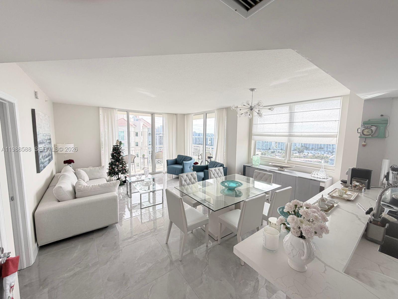 19501 W Country Club Dr 2204