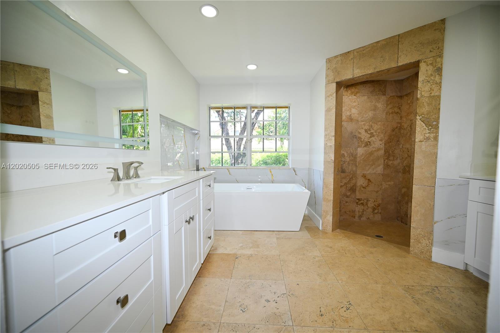 COUNTRY ISLES COVE - Residential