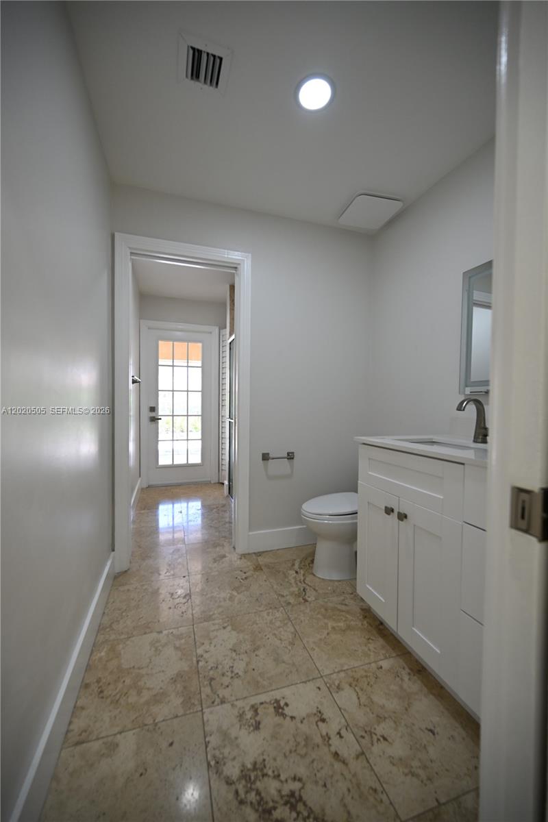 COUNTRY ISLES COVE - Residential
