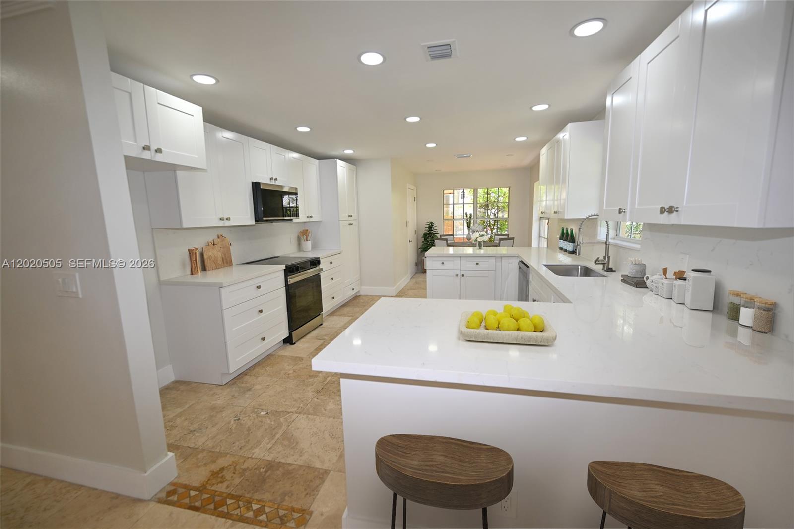 COUNTRY ISLES COVE - Residential