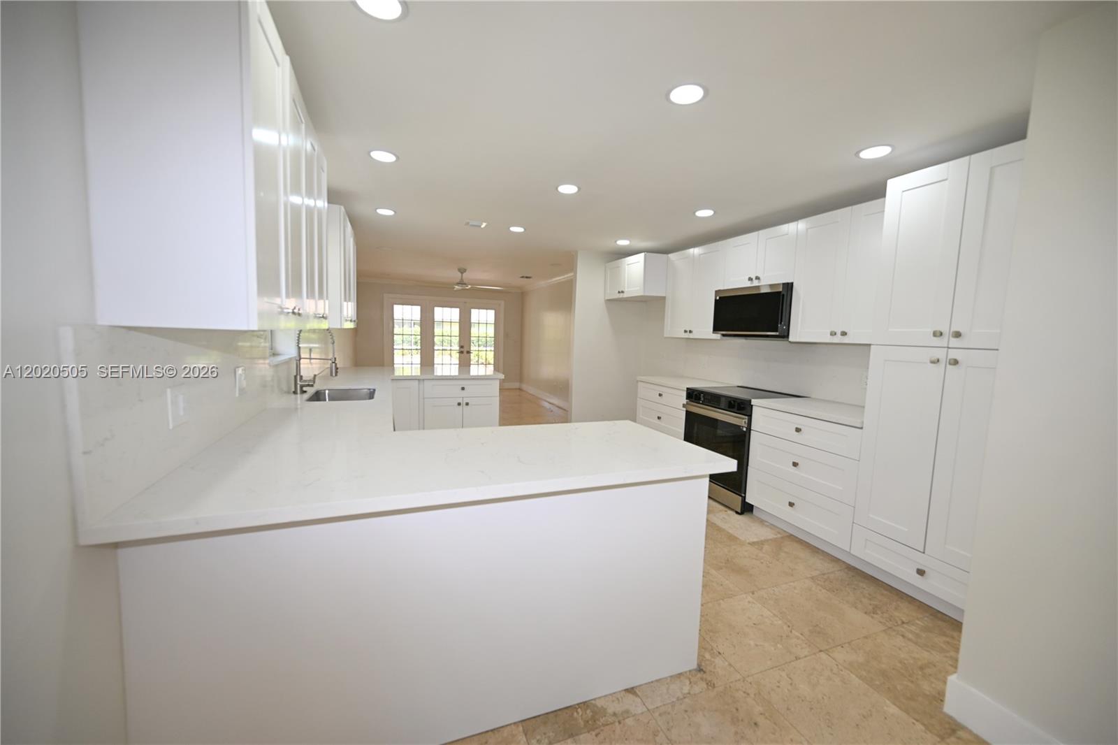 COUNTRY ISLES COVE - Residential