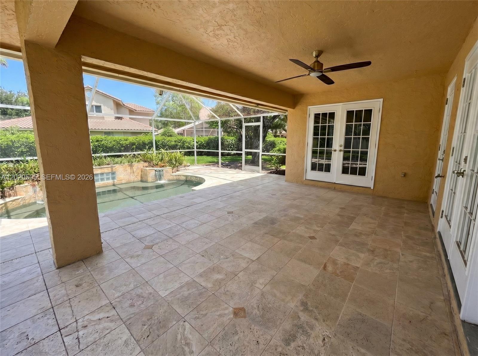 COUNTRY ISLES COVE - Residential