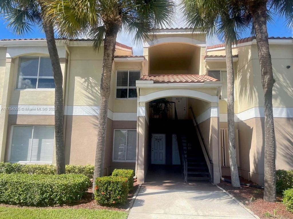 Photo of 815 W Boynton Beach Blvd #9-207, Boynton Beach, FL 33426 (MLS # A11754095)