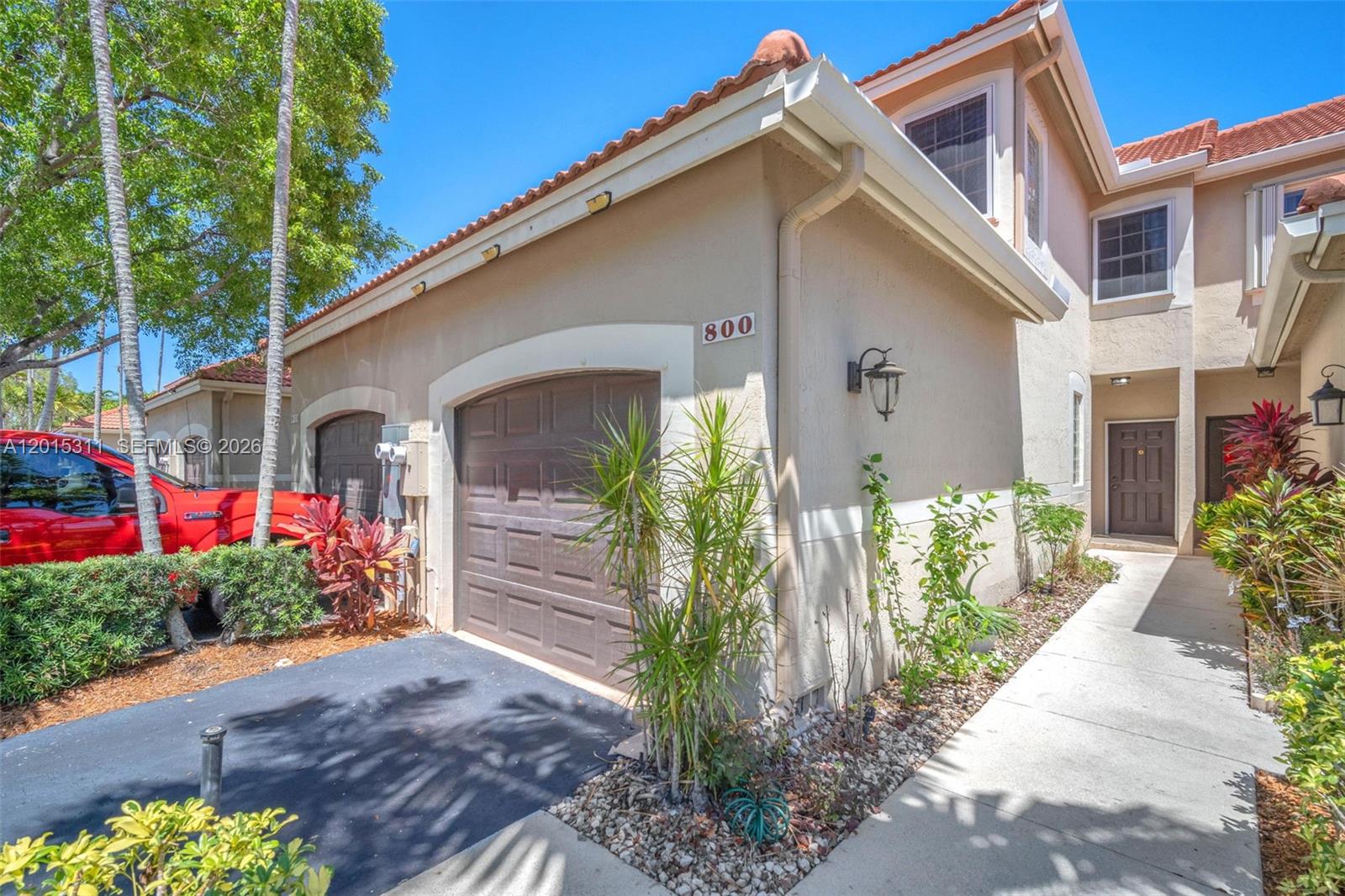 800 Sorrento Dr.