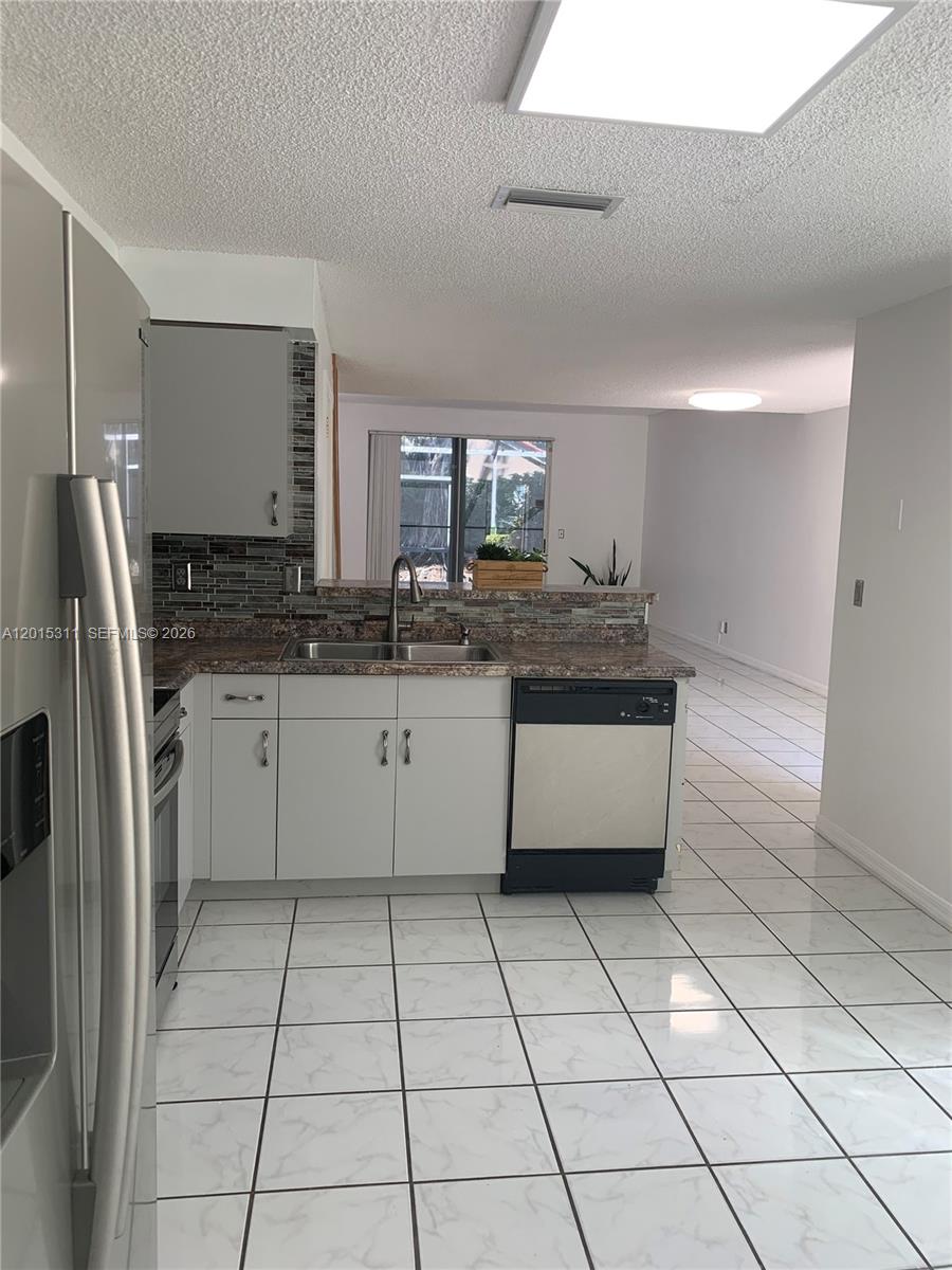SECTORS 3 & 4 BOUNDARY PL - Residential