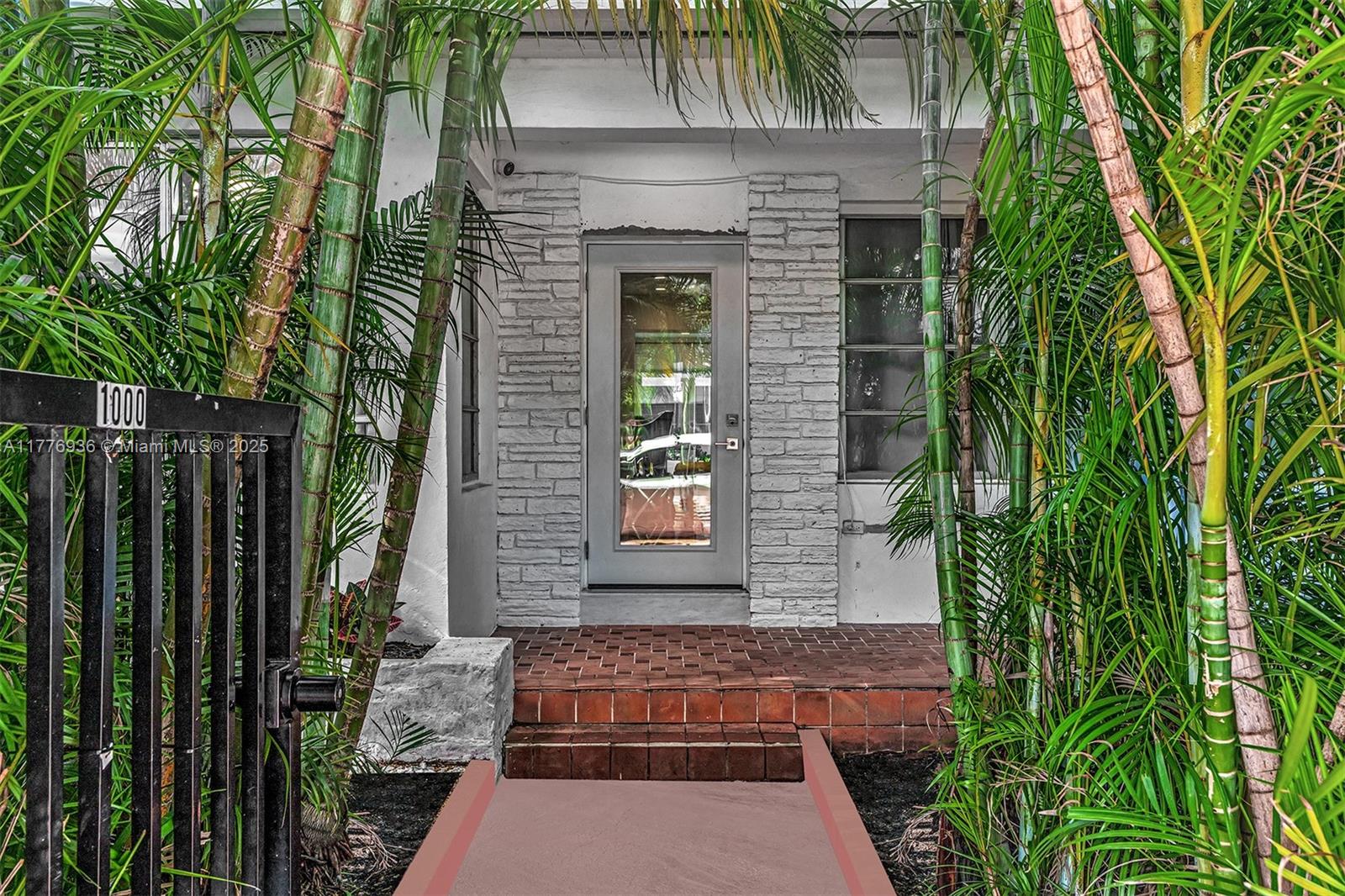 Rental Property at 1000 10th St 8, Miami Beach, Miami-Dade County, Florida - Bedrooms: 2 
Bathrooms: 2  - $5,500 MO.
