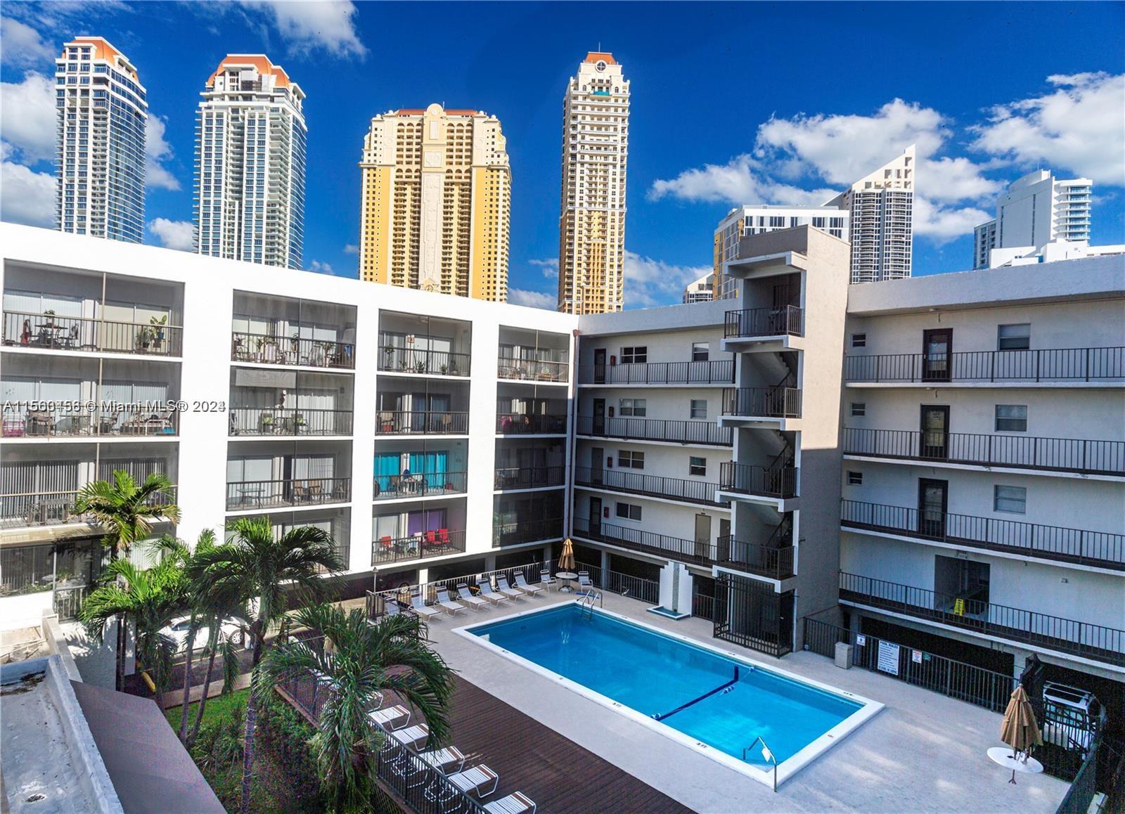 Fully furnished at Le Cartier Condominium. In the heart of Sunny Isles. One block to the beach, shops and restaurants.
Rent includes water, cable TV and Internet. Available May 1st.