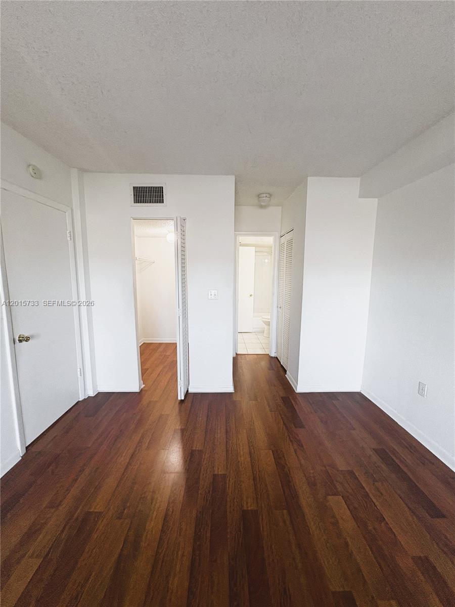 THE BERKELEY CONDO - Residential