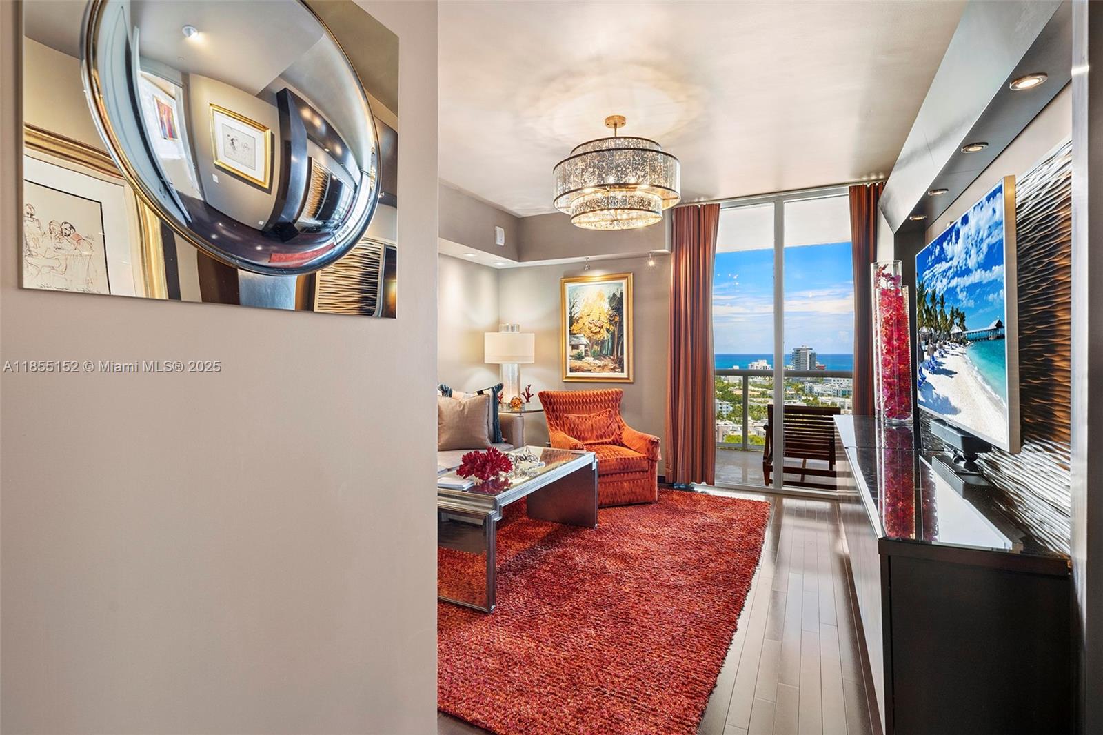 ICON CONDO - Residential