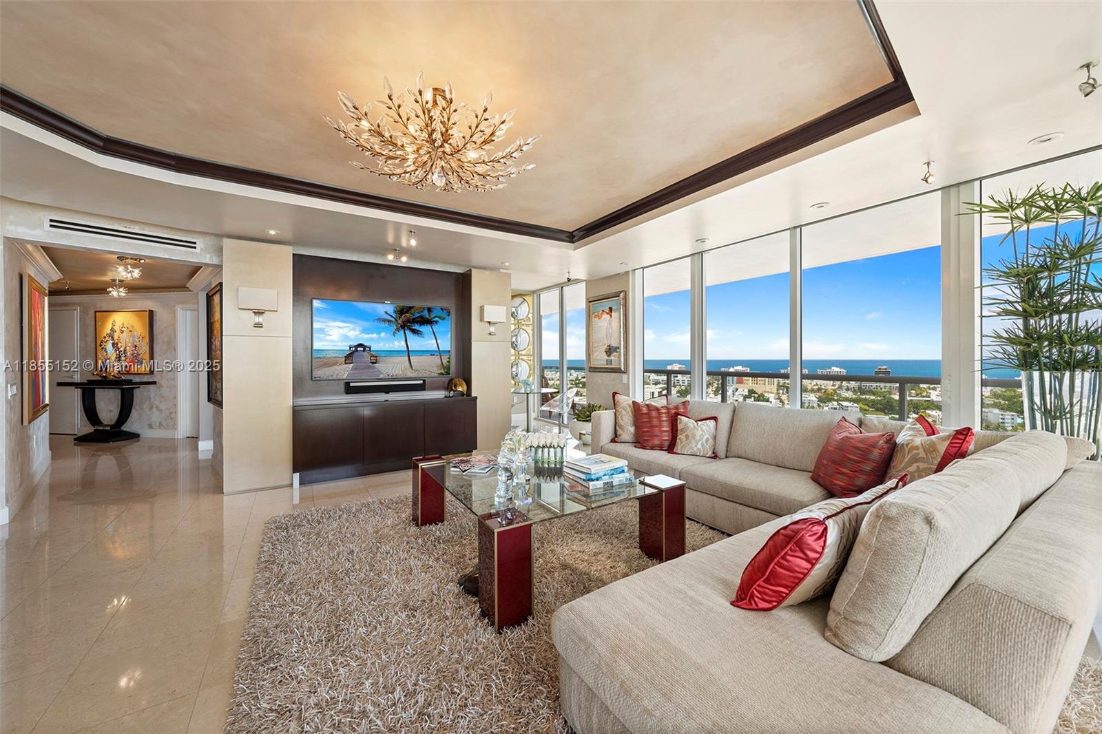 ICON CONDO - Residential