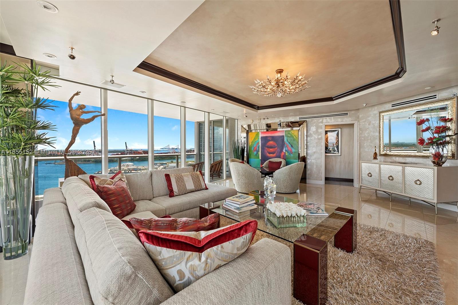 ICON CONDO - Residential