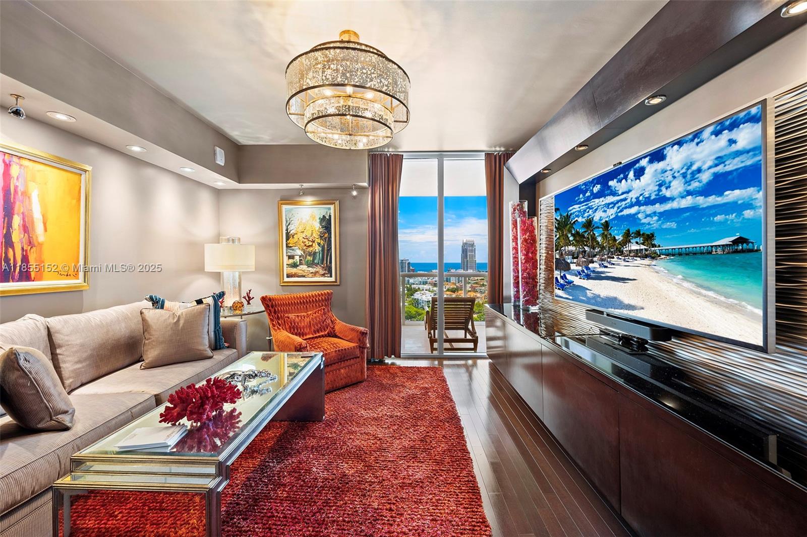 ICON CONDO - Residential