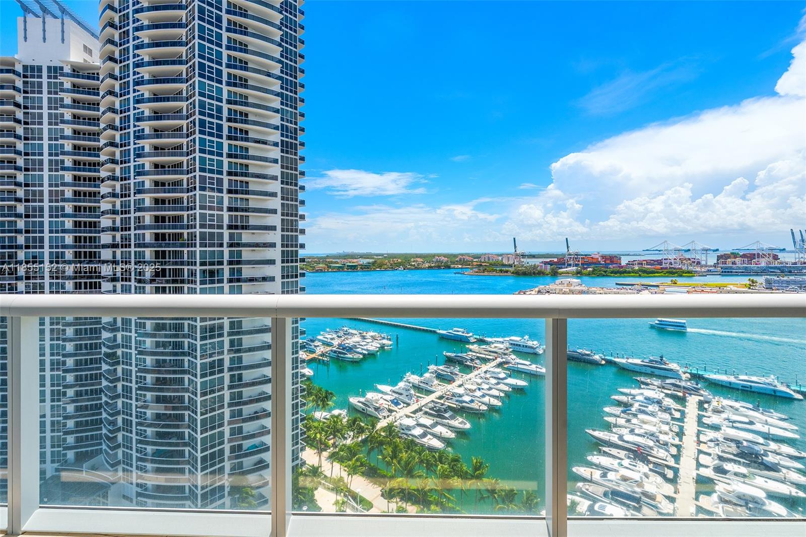 ICON CONDO - Residential