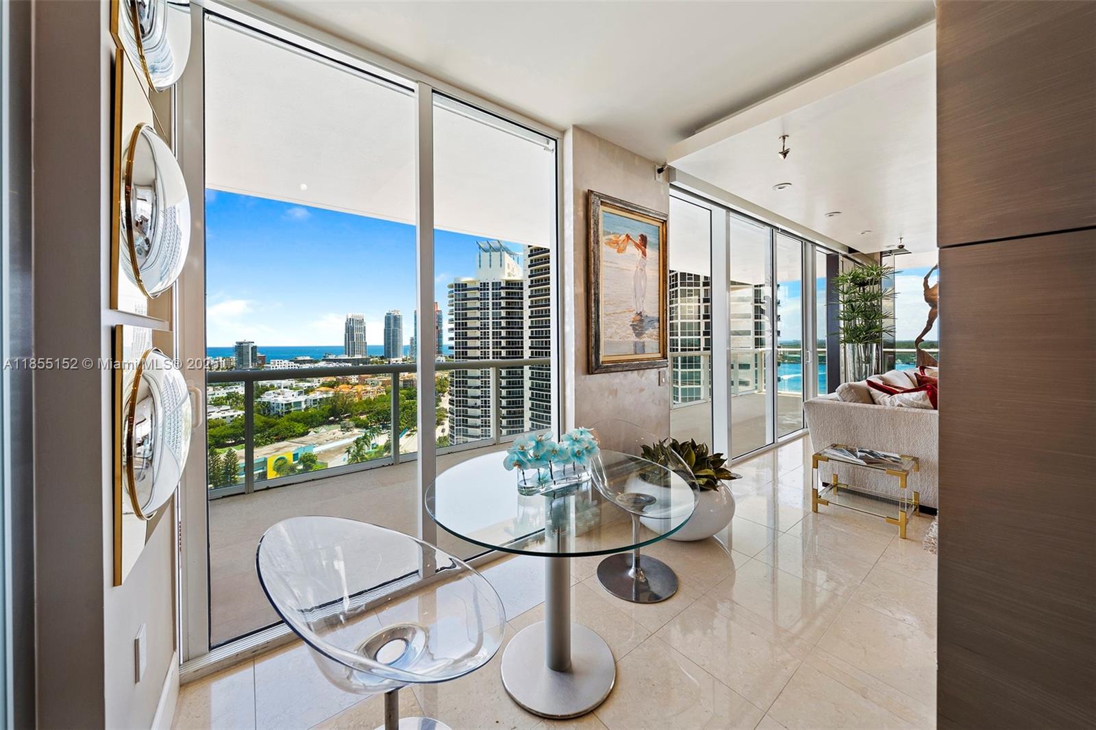 ICON CONDO - Residential