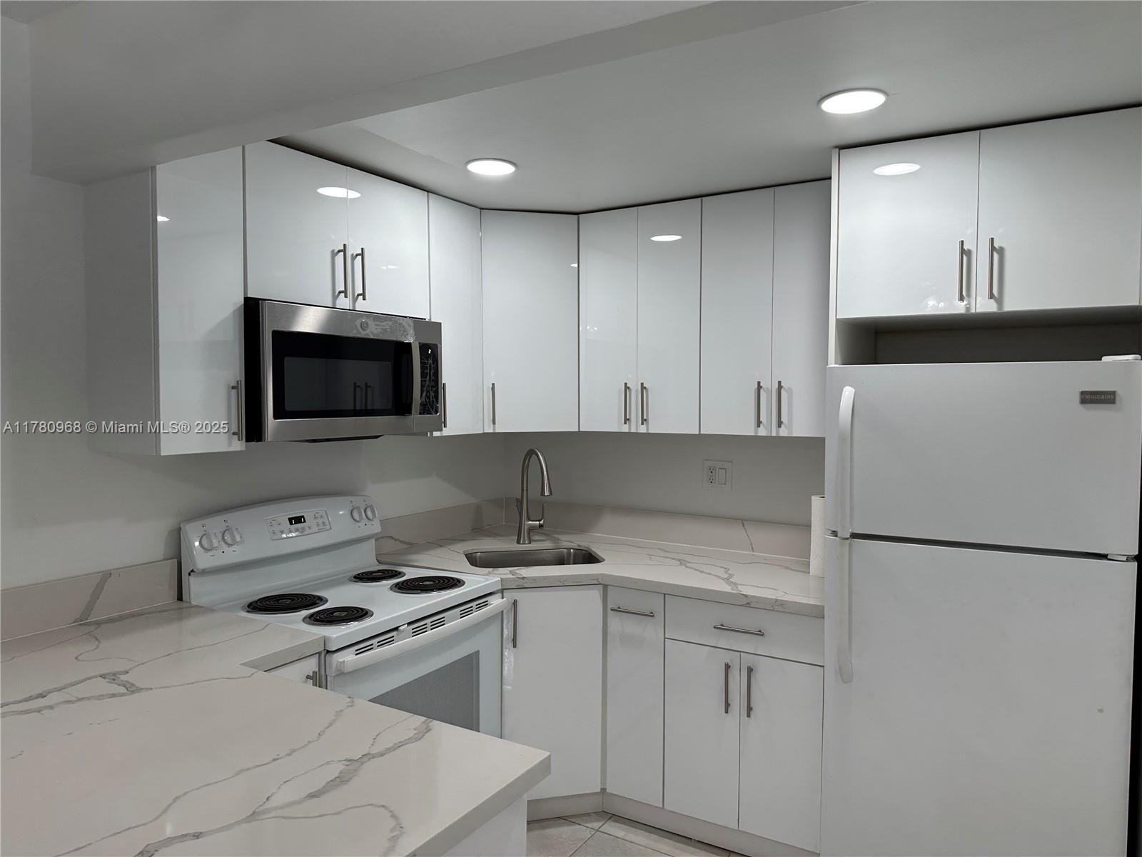 Rental Property at 4715 Nw 7th St 108-2, Miami, Broward County, Florida - Bedrooms: 1 
Bathrooms: 1  - $2,000 MO.