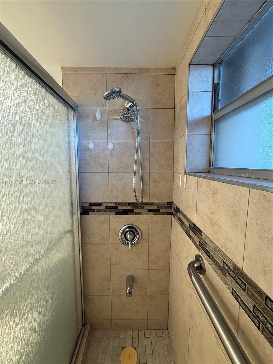 SUNRISE LAKES 140 CONDO - Residential