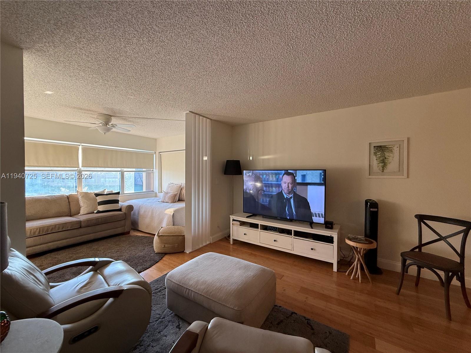 SUNRISE LAKES 140 CONDO - Residential