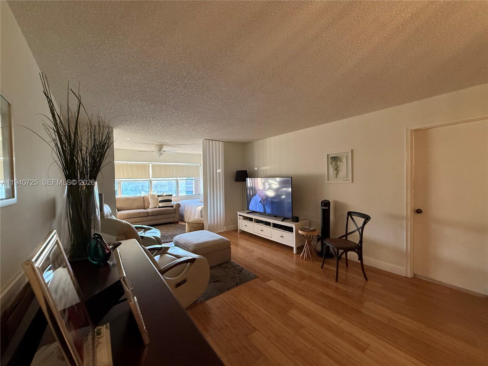 SUNRISE LAKES 140 CONDO - Residential