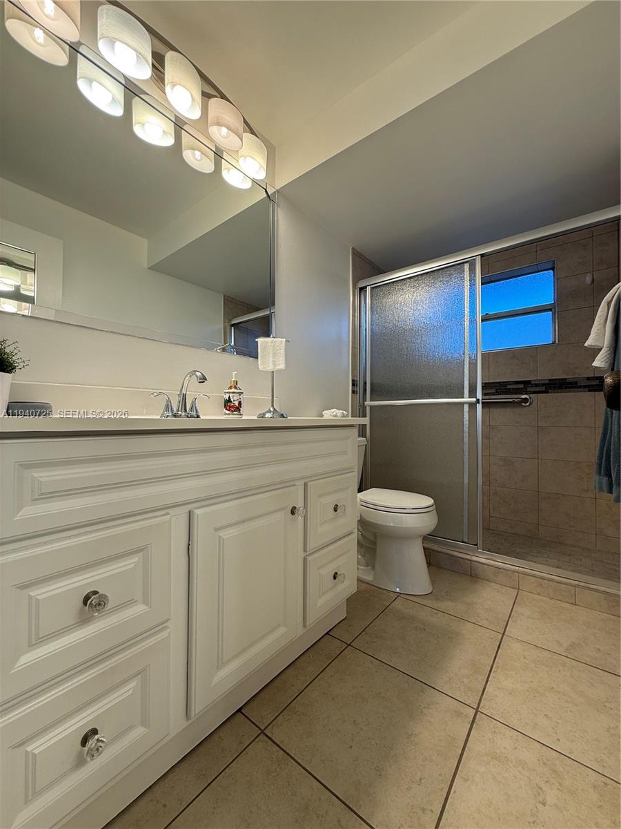 SUNRISE LAKES 140 CONDO - Residential