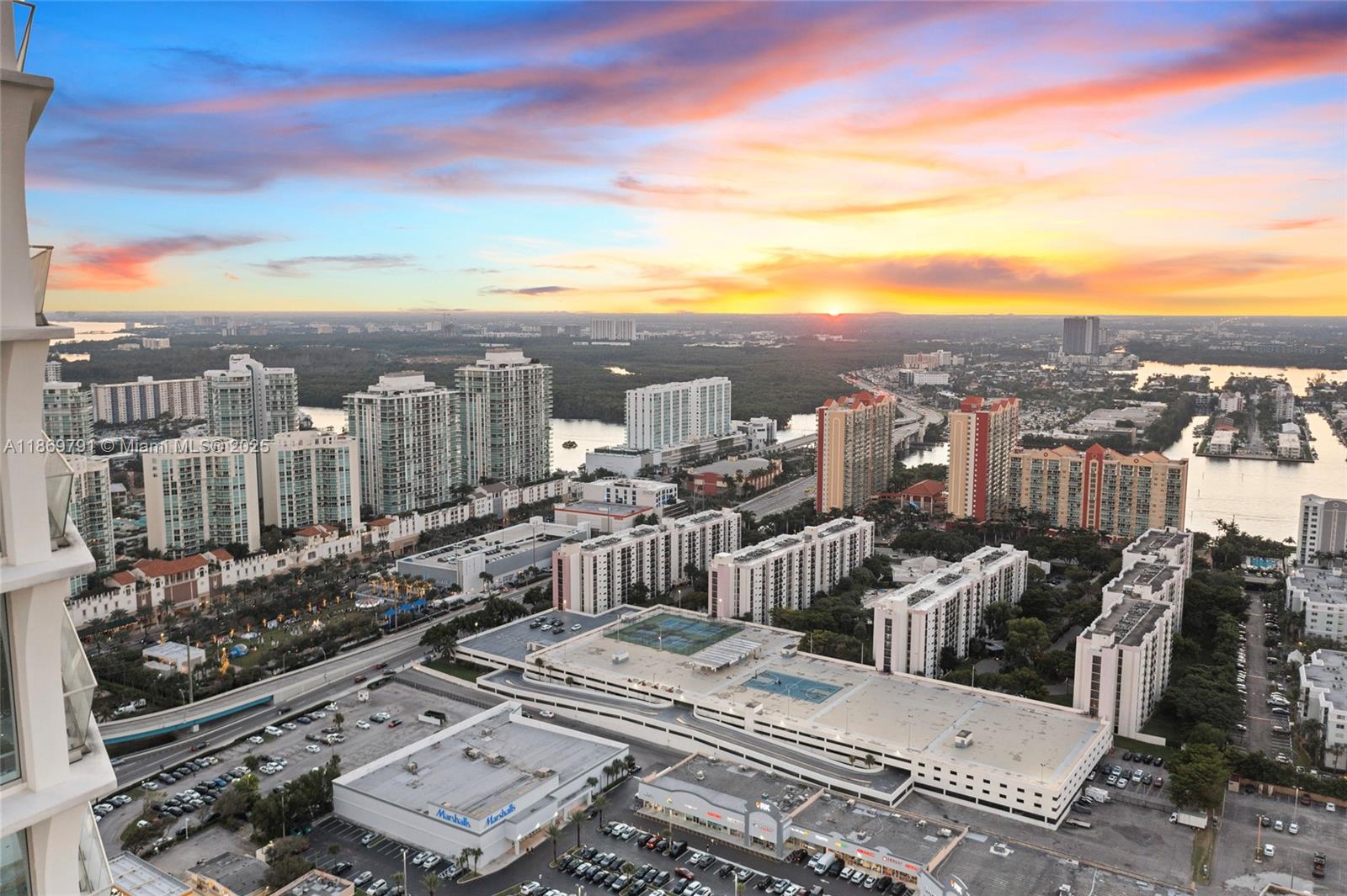 JADE SIGNATURE CONDO - Residential Lease