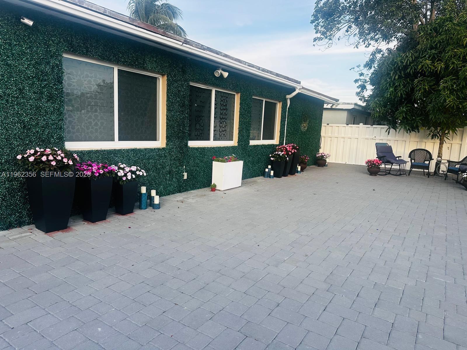 SUNRISE GOLF VILLAGE SEC - Residential