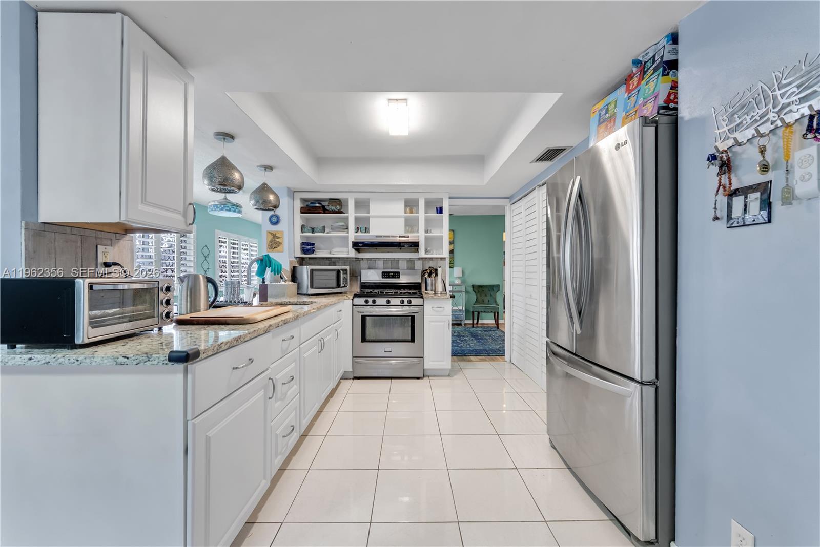 SUNRISE GOLF VILLAGE SEC - Residential